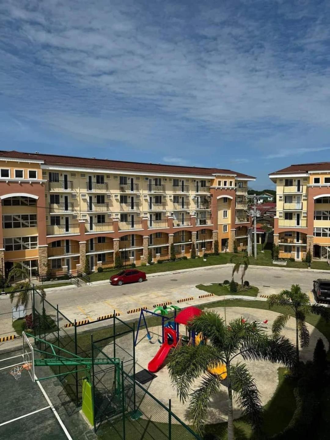 Reicondotel Arezzo Davao City Exteriör bild