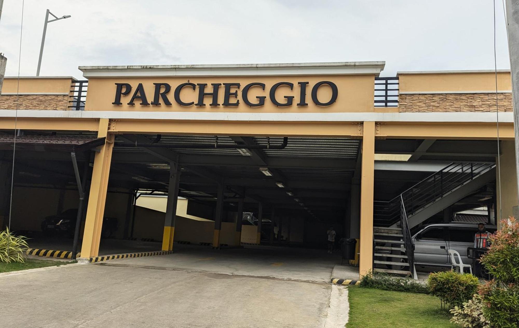 Reicondotel Arezzo Davao City Exteriör bild